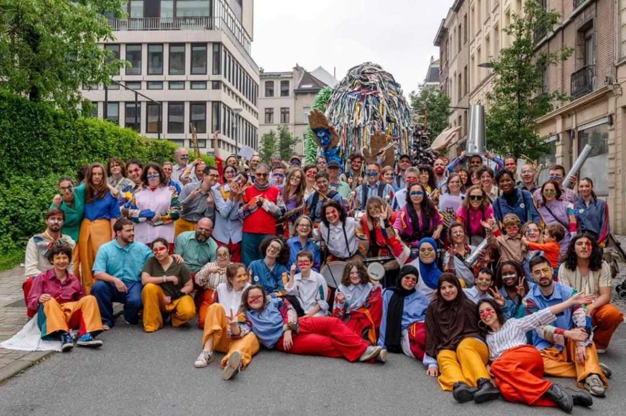 Zinneke Parade –  La rencontre entre le monde artistique et des habitant·e·s de toutes origines